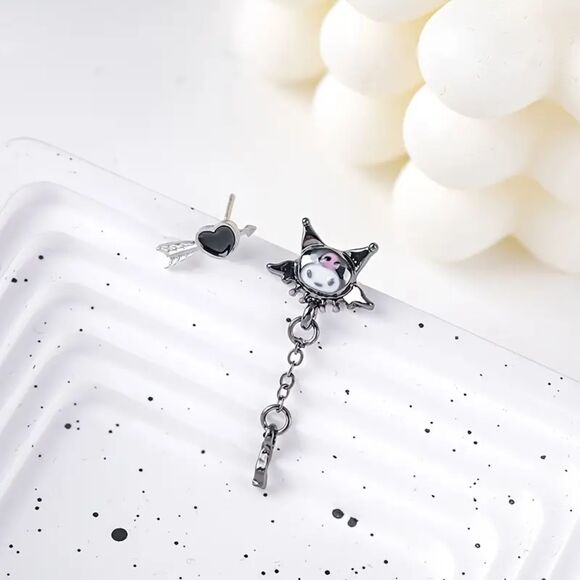 Sanrio Jewelry - Sanrio Hello Kitty Kuromi Earrings Devil tail and arrow heart